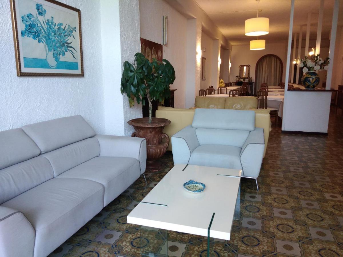 Hotel Costa Azzurra Giardini-Naxos Exterior foto