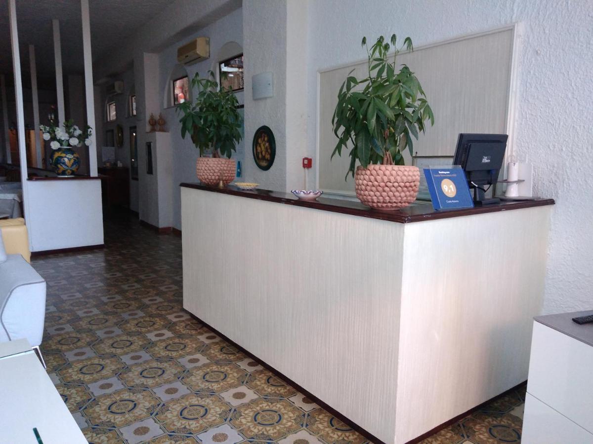 Hotel Costa Azzurra Giardini-Naxos Exterior foto