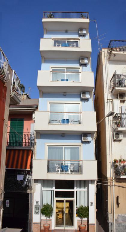 Hotel Costa Azzurra Giardini-Naxos Exterior foto